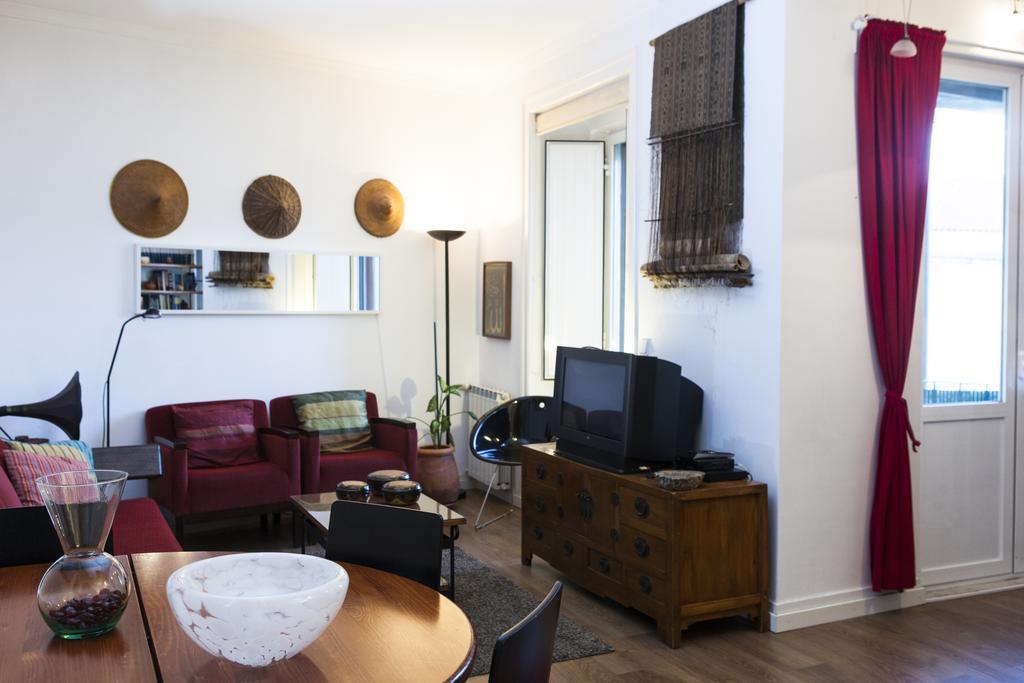 Apartment Terrace View In Chiado Lissabon